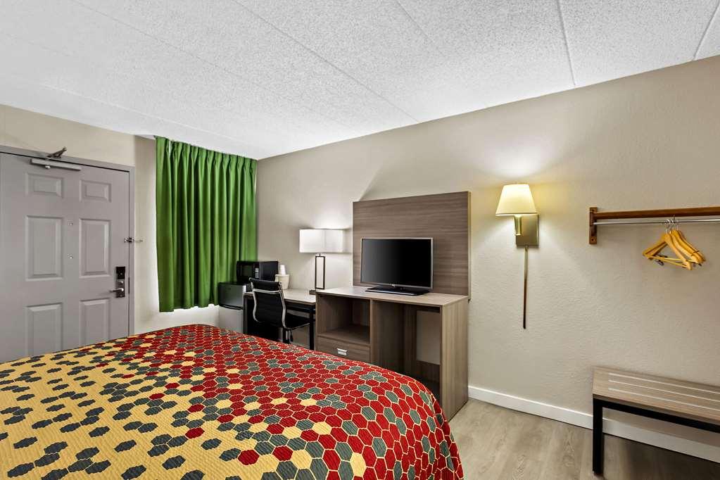Econo Lodge Willowbrook Phòng bức ảnh
