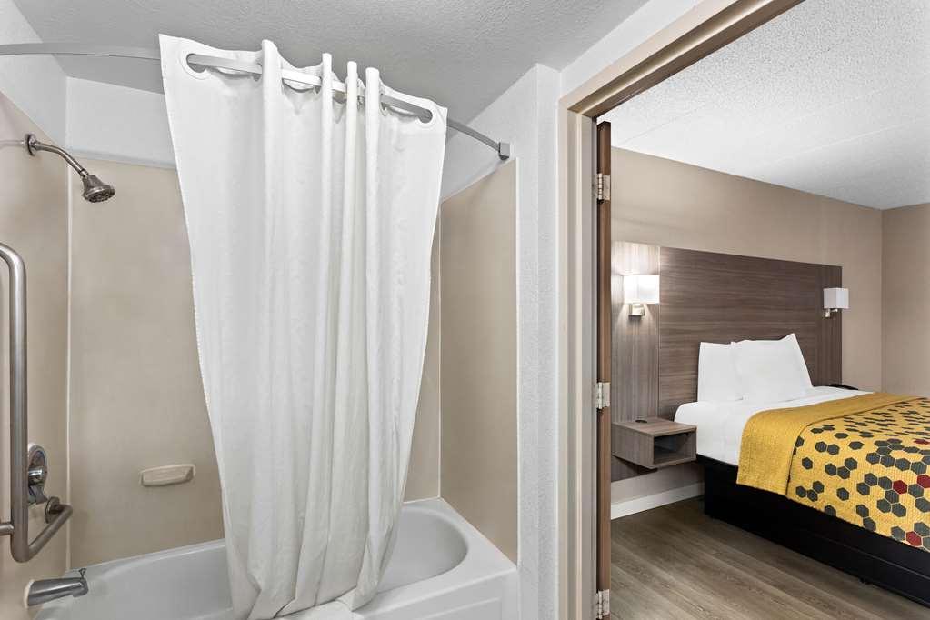 Econo Lodge Willowbrook Phòng bức ảnh