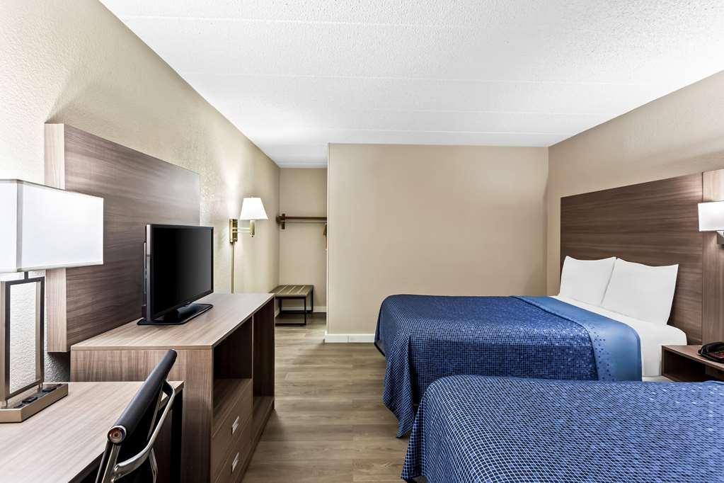 Econo Lodge Willowbrook Phòng bức ảnh
