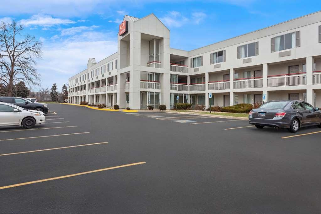 Econo Lodge Willowbrook Ngoại thất bức ảnh